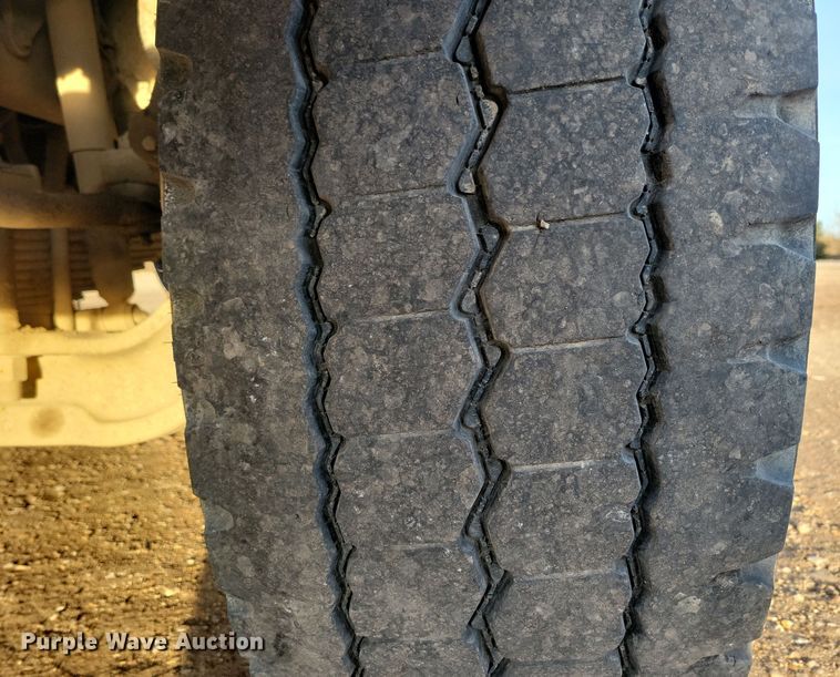 image for item OH9417 2004 Sterling LT9500 dump truck