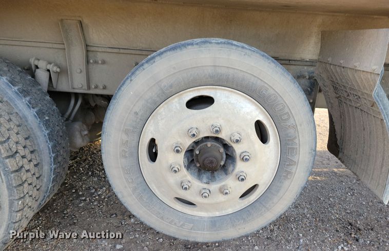 image for item OH9417 2004 Sterling LT9500 dump truck