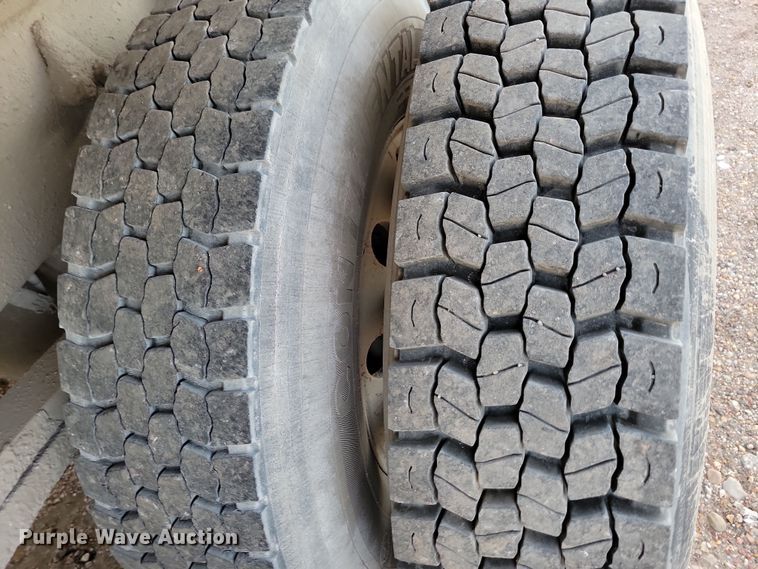 image for item OH9417 2004 Sterling LT9500 dump truck