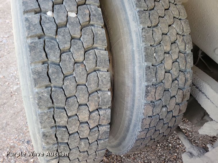 image for item OH9417 2004 Sterling LT9500 dump truck