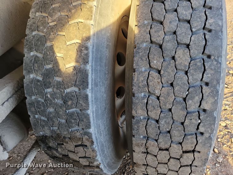 image for item OH9417 2004 Sterling LT9500 dump truck