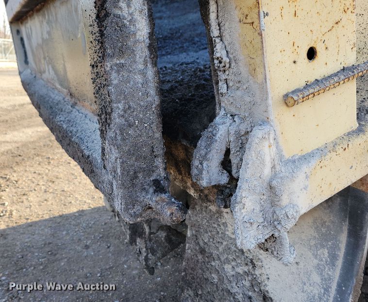 image for item OH9419 1993 Ford  LN9000 dump truck