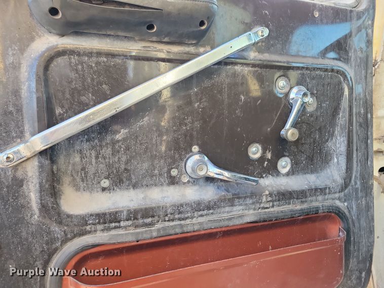 image for item OH9419 1993 Ford  LN9000 dump truck