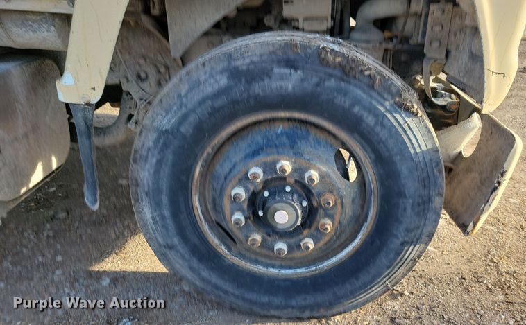 image for item OH9419 1993 Ford  LN9000 dump truck