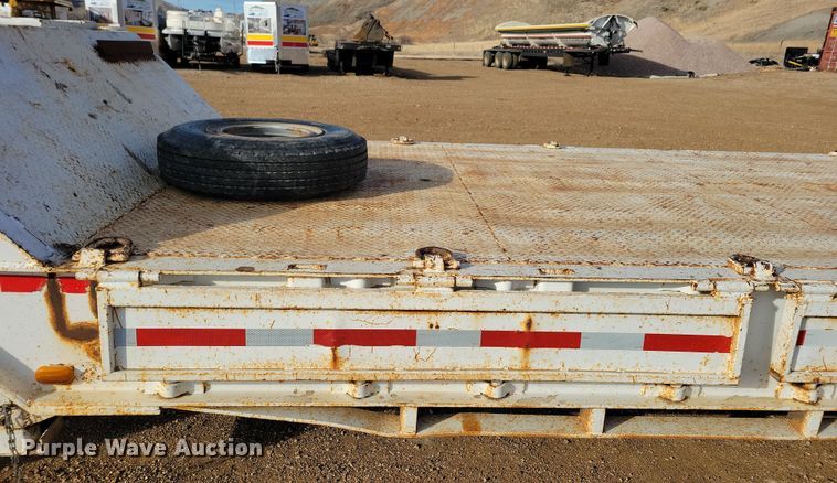 image for item OH9457 1975 Muv-All hydraulic tail equipment trailer