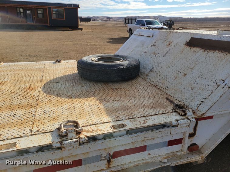 image for item OH9457 1975 Muv-All hydraulic tail equipment trailer