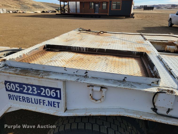 image for item OH9457 1975 Muv-All hydraulic tail equipment trailer