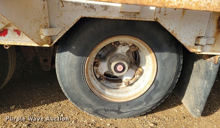 image for item OH9457 1975 Muv-All hydraulic tail equipment trailer