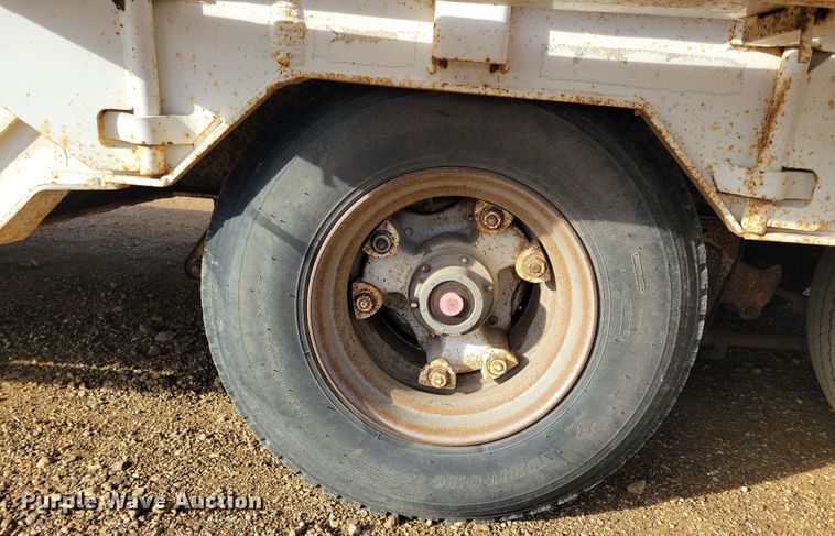 image for item OH9457 1975 Muv-All hydraulic tail equipment trailer