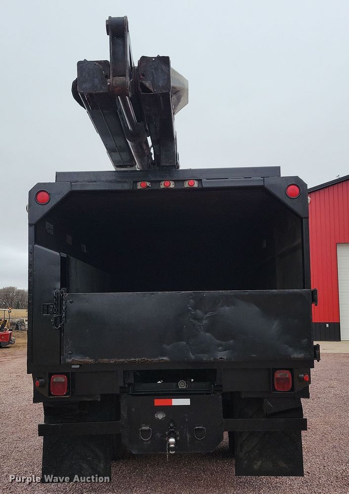 image for item OH9461 2007 Ford F750 forestry bucket truck