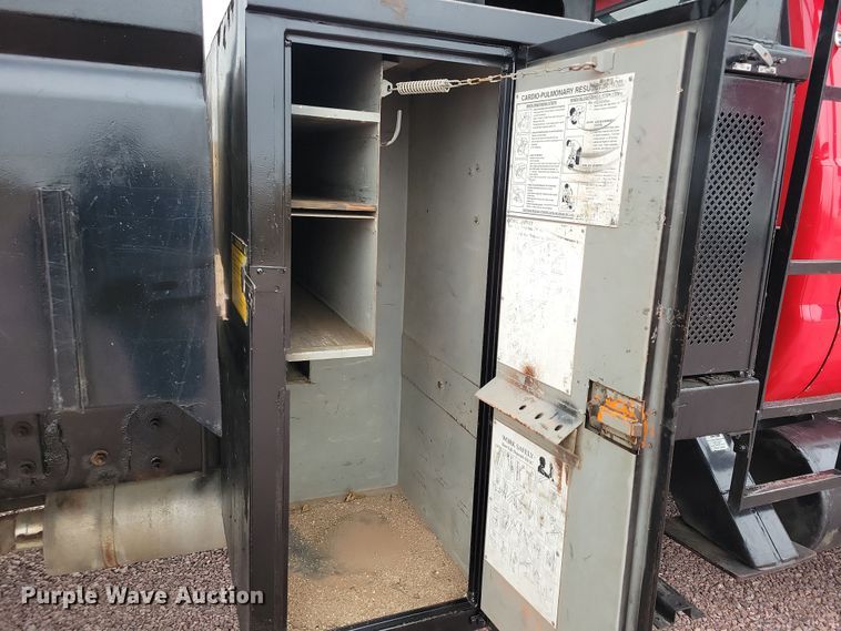 image for item OH9461 2007 Ford F750 forestry bucket truck