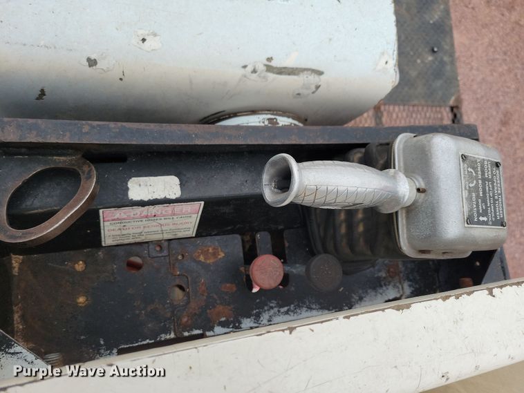 image for item OH9461 2007 Ford F750 forestry bucket truck