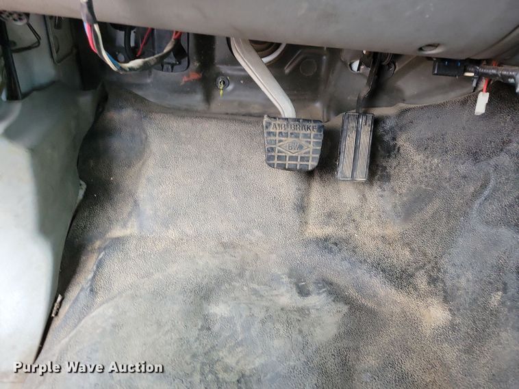 image for item OH9461 2007 Ford F750 forestry bucket truck