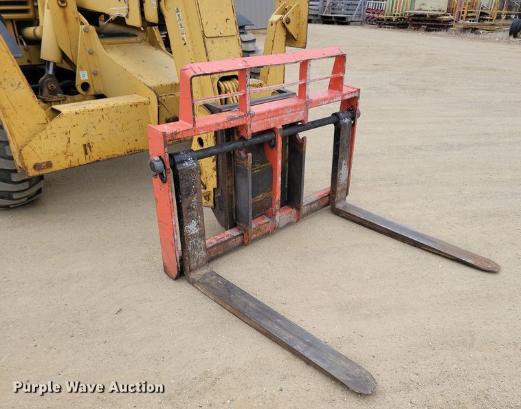 image for item OH9462 1997 Caterpillar TH103 telehandler