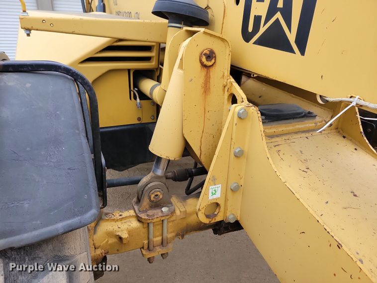 image for item OH9462 1997 Caterpillar TH103 telehandler