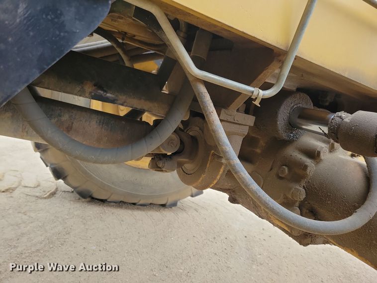 image for item OH9462 1997 Caterpillar TH103 telehandler