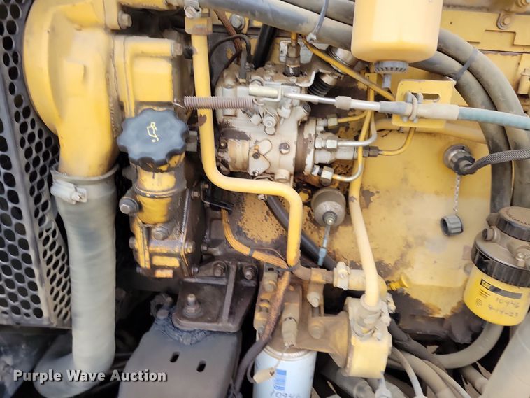 image for item OH9462 1997 Caterpillar TH103 telehandler