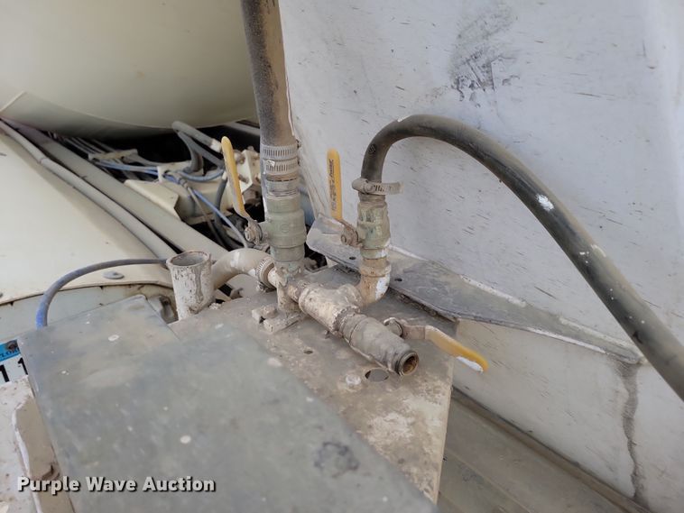 image for item OH9463 2012 Freightliner 114SD ready mix truck