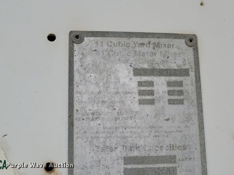 image for item OH9463 2012 Freightliner 114SD ready mix truck