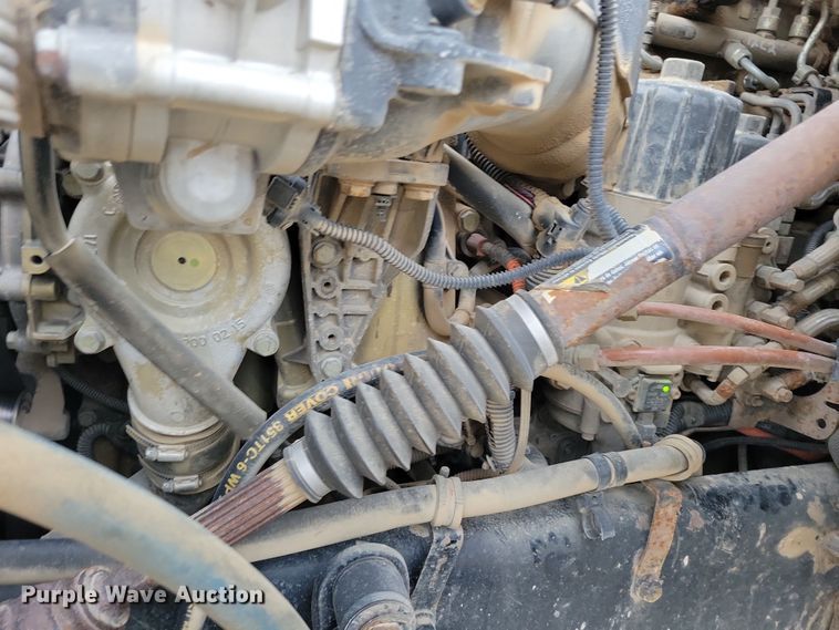 image for item OH9463 2012 Freightliner 114SD ready mix truck