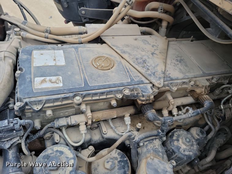 image for item OH9463 2012 Freightliner 114SD ready mix truck