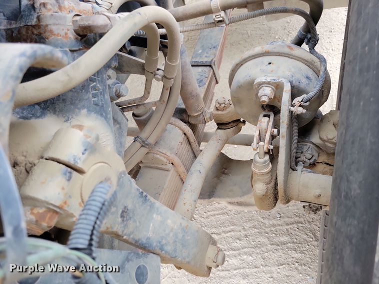 image for item OH9463 2012 Freightliner 114SD ready mix truck