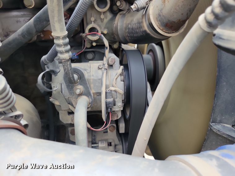 image for item OH9463 2012 Freightliner 114SD ready mix truck