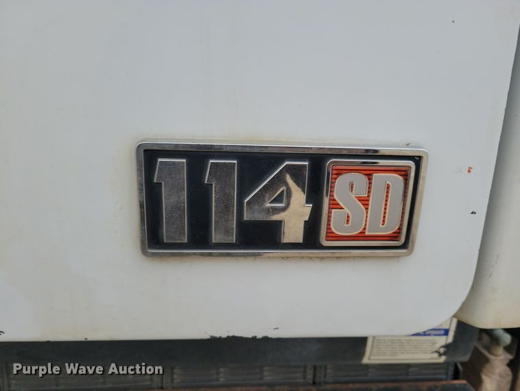 image for item OH9463 2012 Freightliner 114SD ready mix truck