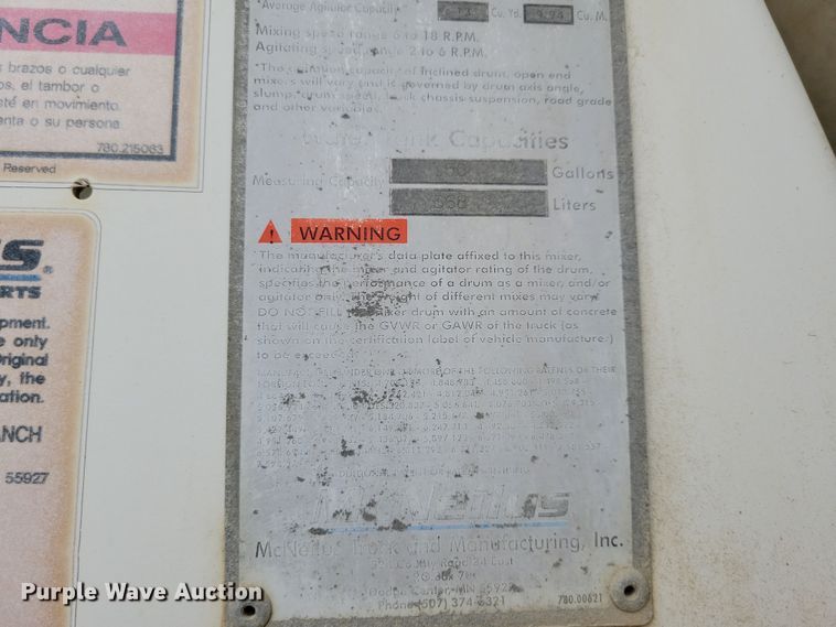 image for item OH9464 2001 International 5500i ready mix truck