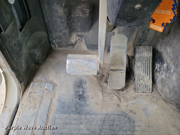 image for item OH9464 2001 International 5500i ready mix truck