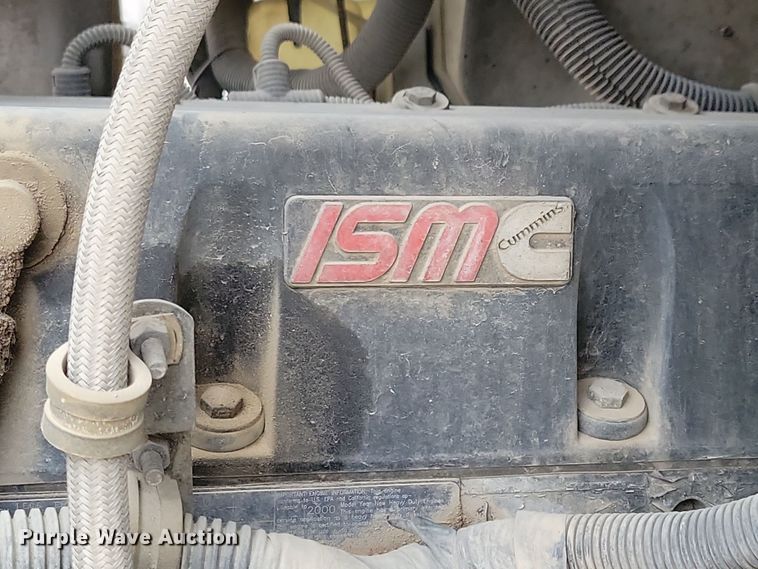 image for item OH9464 2001 International 5500i ready mix truck