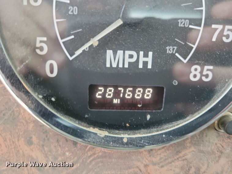 image for item OH9464 2001 International 5500i ready mix truck