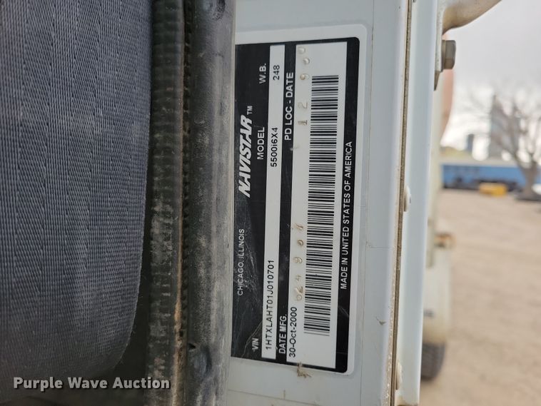 image for item OH9464 2001 International 5500i ready mix truck