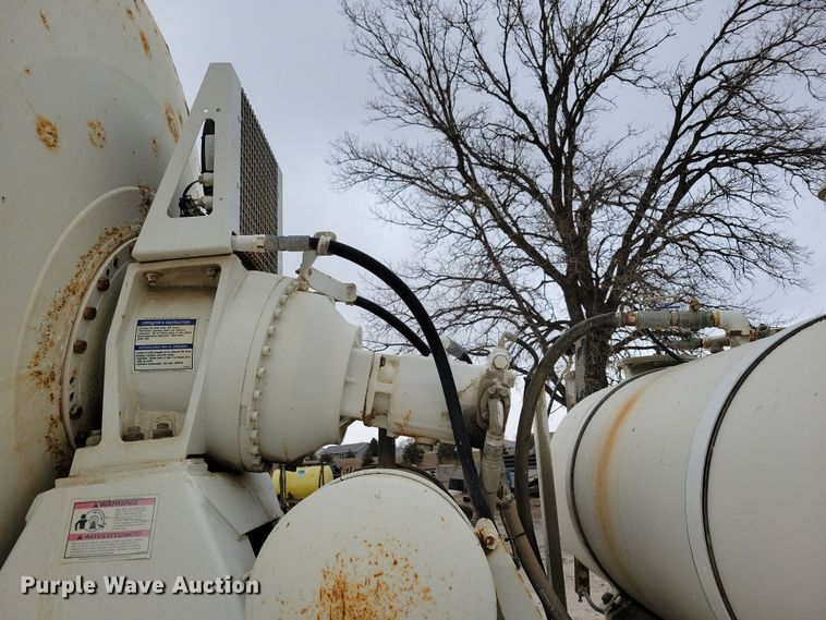 image for item OH9465 2004 International 5500i ready mix truck