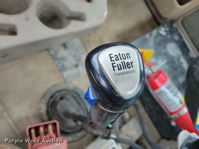 image for item OH9465 2004 International 5500i ready mix truck