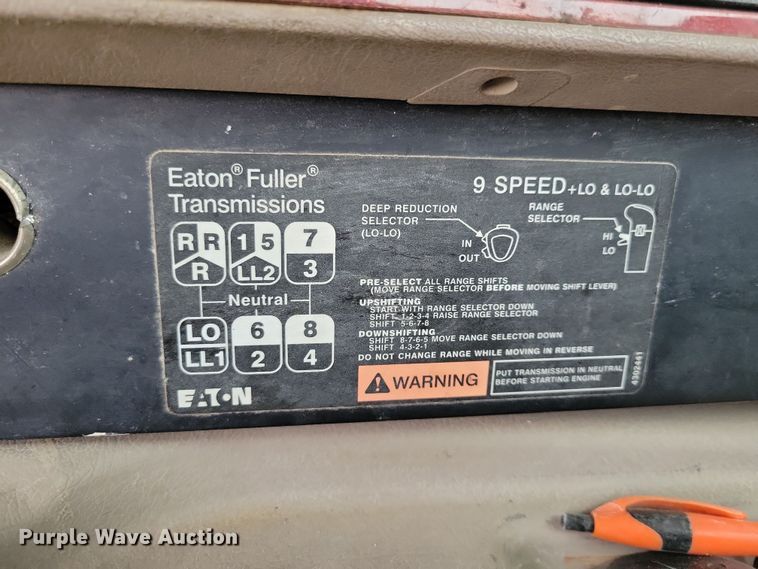 image for item OH9465 2004 International 5500i ready mix truck