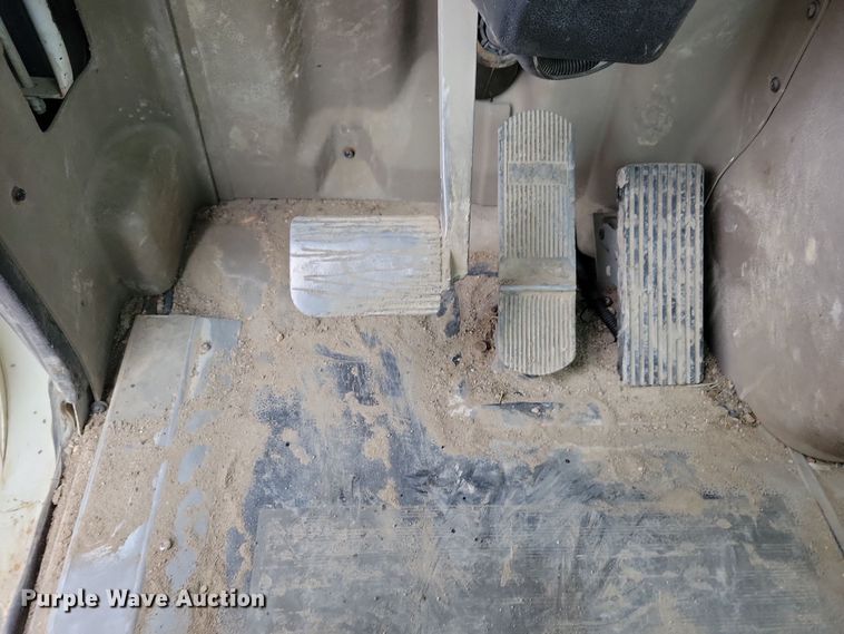 image for item OH9465 2004 International 5500i ready mix truck