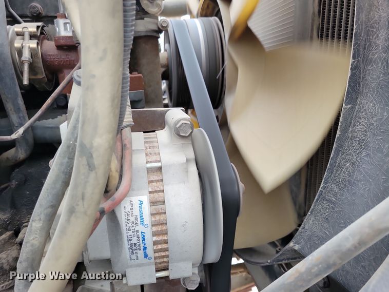 image for item OH9465 2004 International 5500i ready mix truck