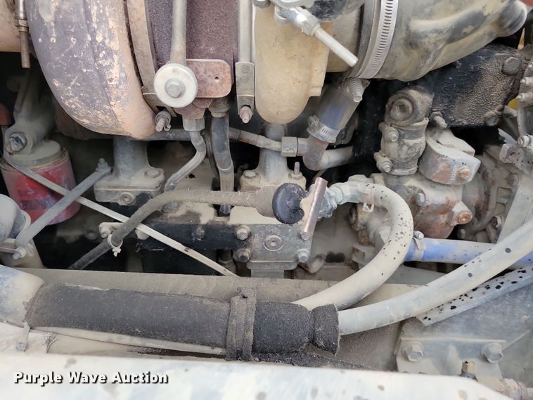 image for item OH9465 2004 International 5500i ready mix truck