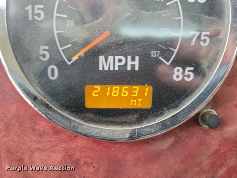 image for item OH9465 2004 International 5500i ready mix truck