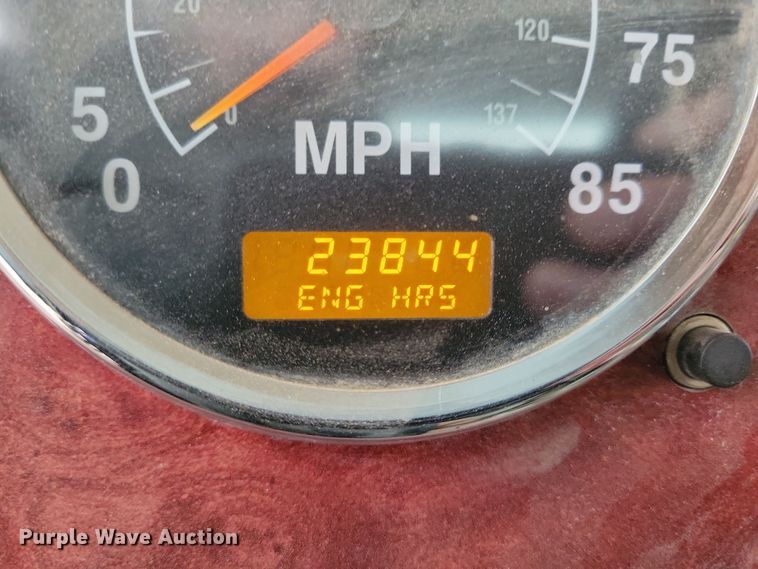 image for item OH9465 2004 International 5500i ready mix truck