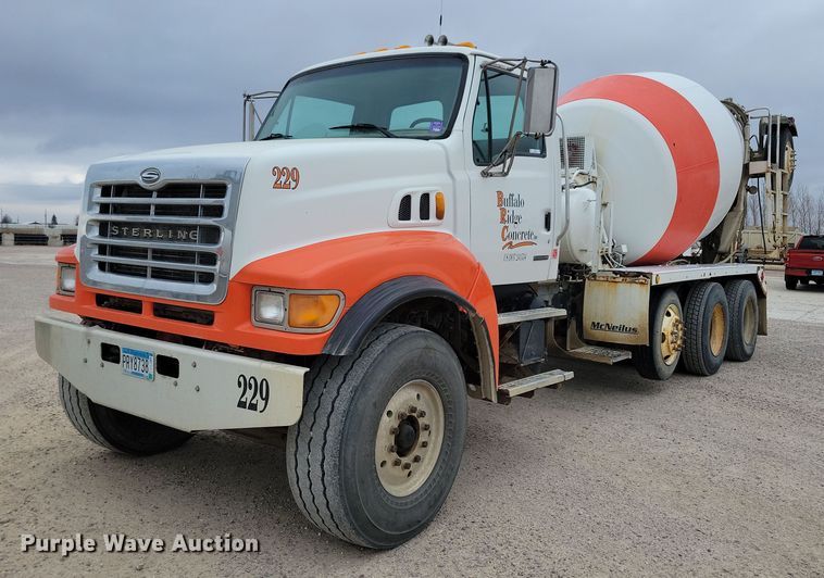 image for item OH9466 2002 Sterling L9500  ready mix truck
