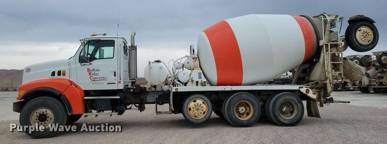 image for item OH9466 2002 Sterling L9500  ready mix truck
