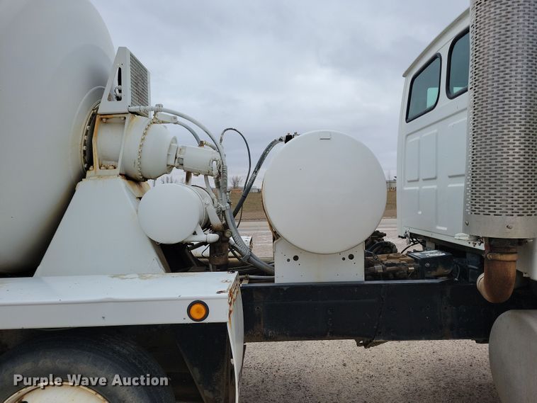 image for item OH9466 2002 Sterling L9500  ready mix truck