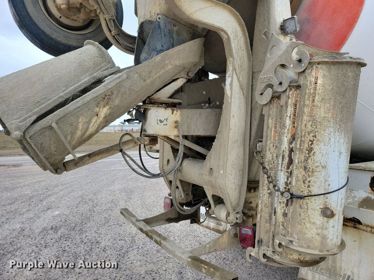 image for item OH9466 2002 Sterling L9500  ready mix truck