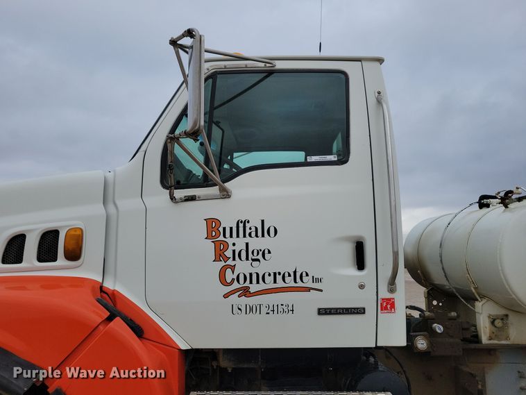 image for item OH9466 2002 Sterling L9500  ready mix truck