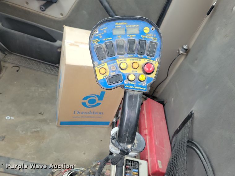 image for item OH9466 2002 Sterling L9500  ready mix truck