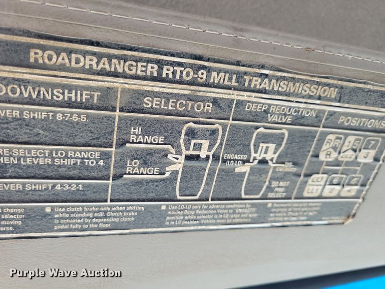 image for item OH9466 2002 Sterling L9500  ready mix truck