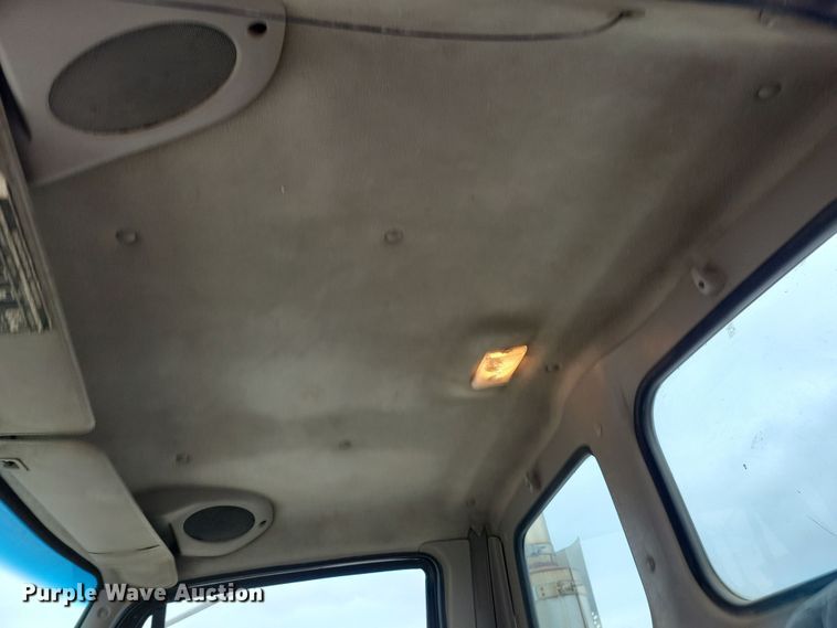 image for item OH9466 2002 Sterling L9500  ready mix truck