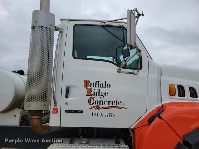 image for item OH9466 2002 Sterling L9500  ready mix truck